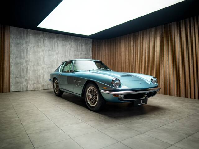 Maserati Mistral 3700