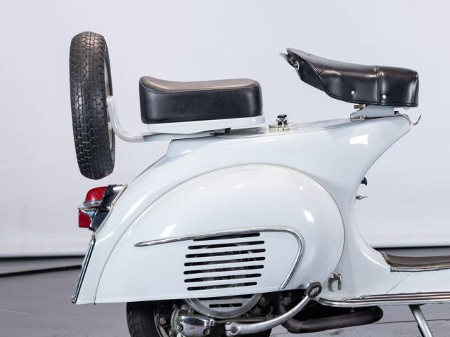 Piaggio Vespa 125