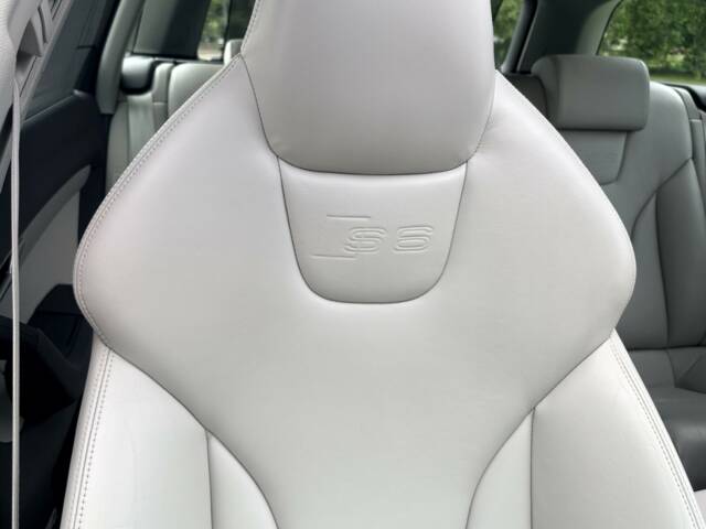 Audi S6 Avant 5.2 V10 quattro