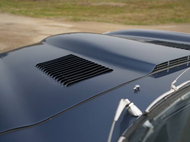 Jaguar E-Type 3.8