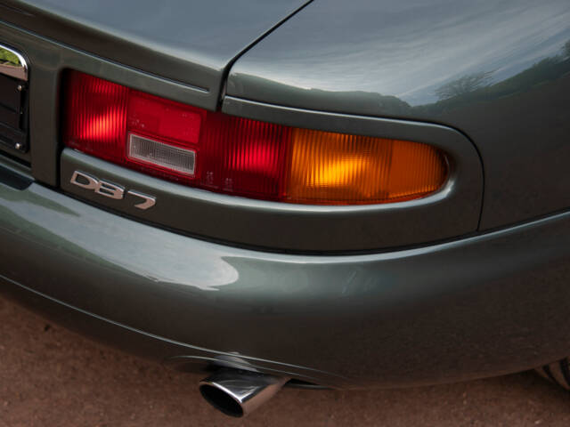 Aston Martin DB 7