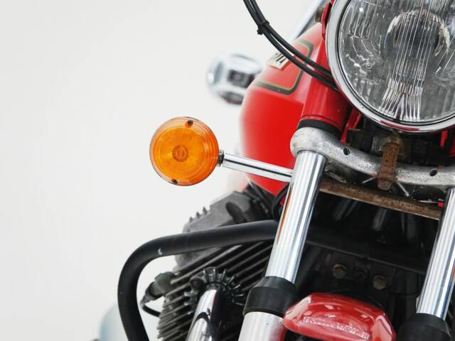 Moto Guzzi V 35 II
