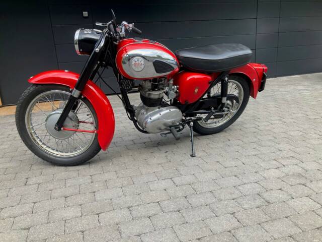 BSA B 40