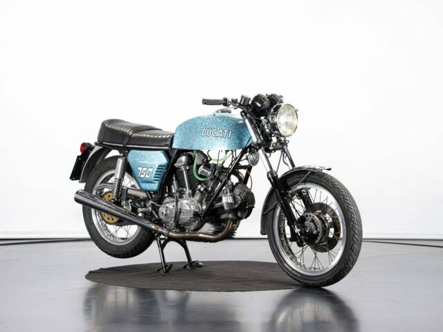 Ducati 750 GT