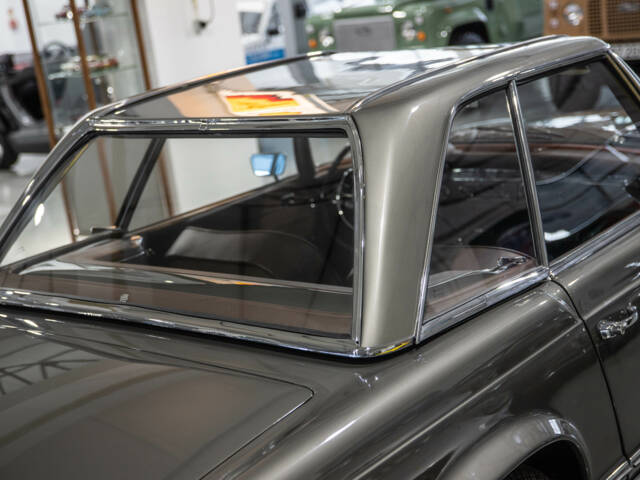 Mercedes-Benz 280 SL