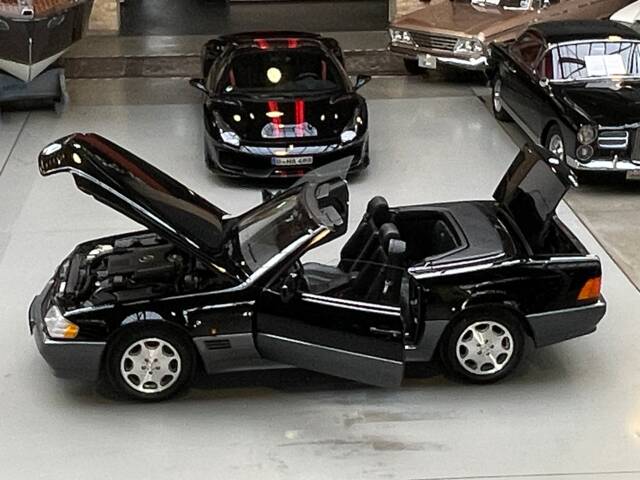 Mercedes-Benz 500 SL