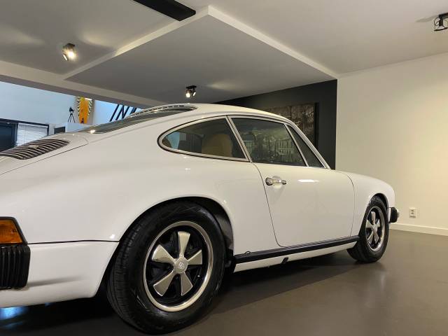 Porsche 911 2.7