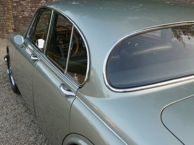 Jaguar Mk II 3.4