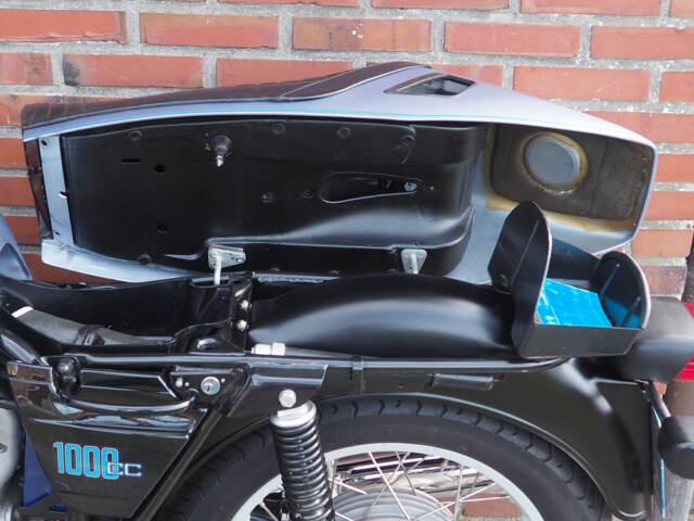 BMW R 100 RS - De 1,5 zit, dit maakt de R100RS heel sportief