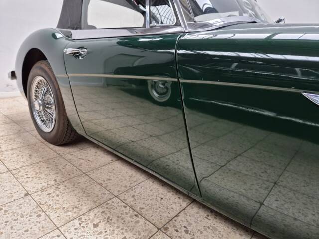 Austin-Healey 3000 Mk III (BJ8)