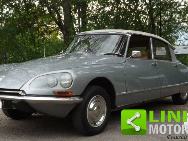 Image 1/10 of Citroën DS 21 Pallas (1969)