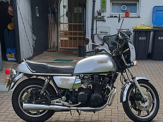 Yamaha XS 1100