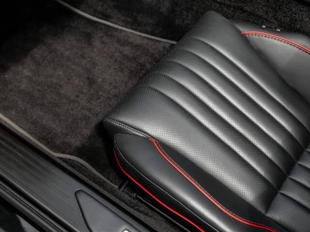 Aston Martin DB 9 GT Volante