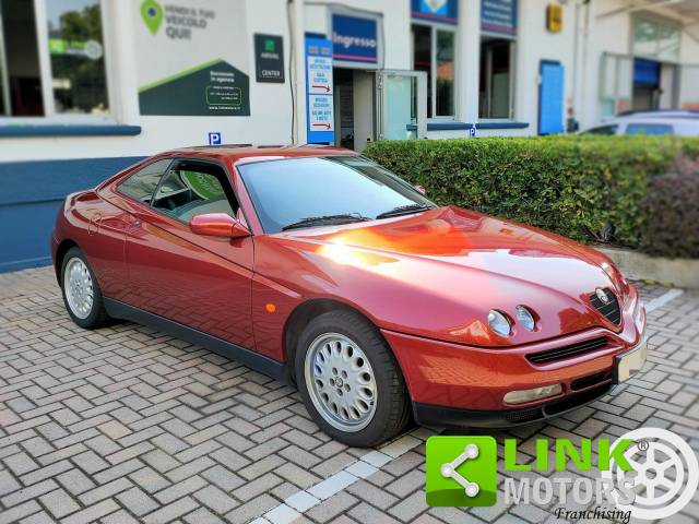 Imagen 1/10 de Alfa Romeo GTV 2.0 V6 Turbo (1996)