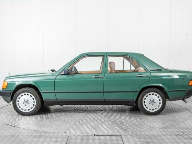 Mercedes-Benz 190 D 2.5