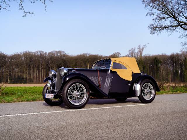 Singer 9 Sports