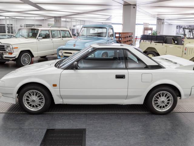 Toyota MR2