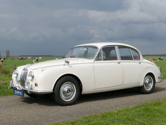 Jaguar 240
