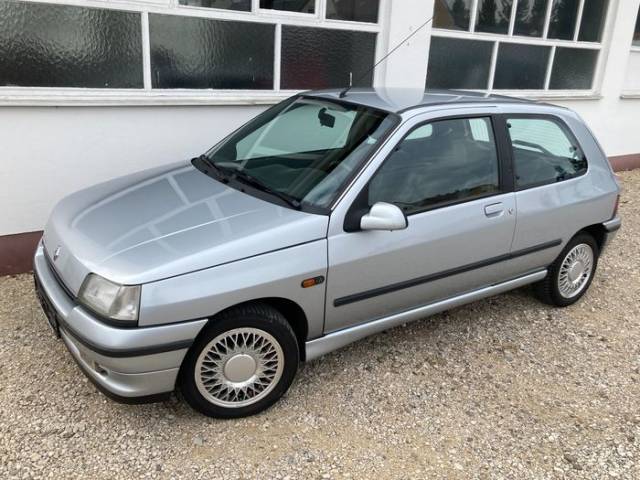 Image 1/8 of Renault Clio I 1.4 (1993)