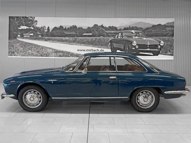 Immagine 1/13 di Alfa Romeo 2600 Sprint (1964)