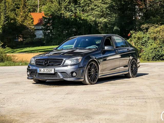Imagen 1/50 de Mercedes-Benz C 63 AMG (2009)