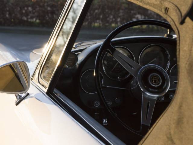 Alfa Romeo 2600 Spider