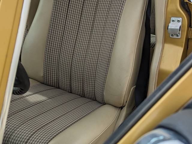 Mercedes-Benz 350 SE