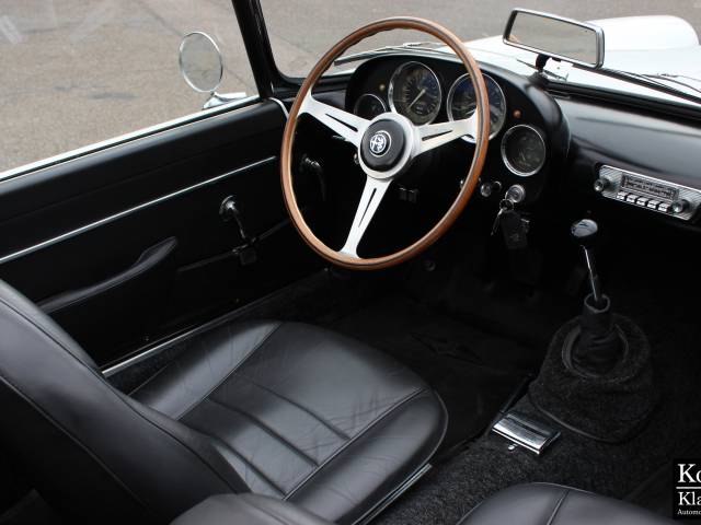 Alfa Romeo 2000 Spider