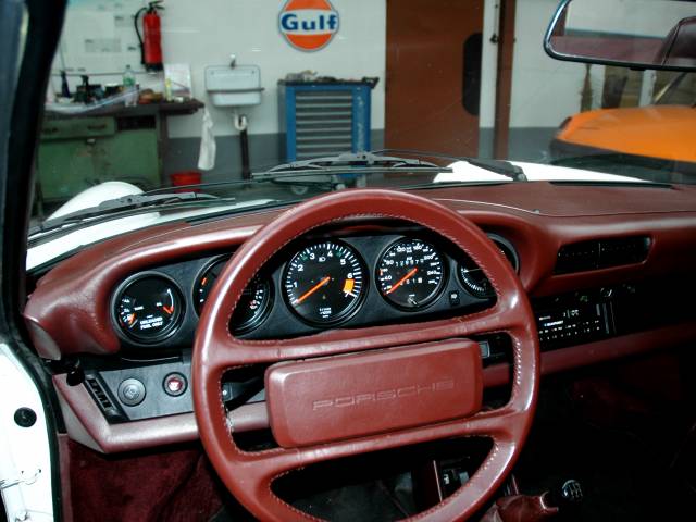 Porsche 911 Carrera 3.2