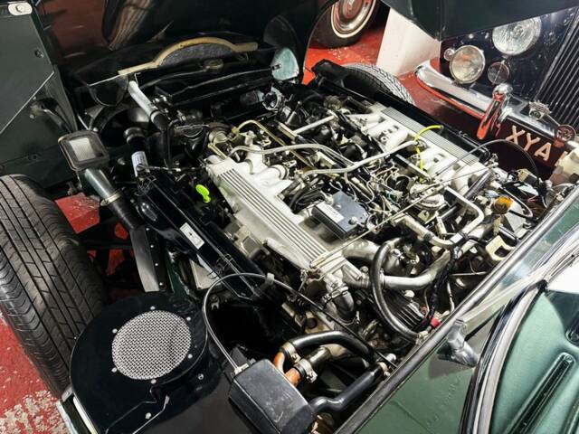 Jaguar E-Type V12 (2+2)
