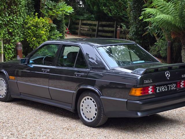 Mercedes-Benz 190 E 2.3-16