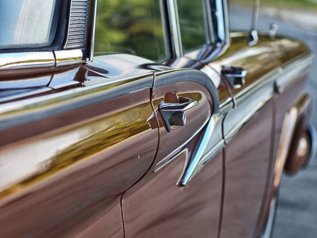 Ford Fairlane 500