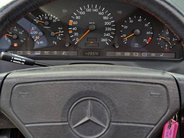 Mercedes-Benz SL 320