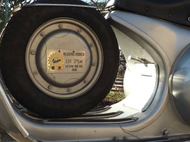 Piaggio Vespa 150 GS