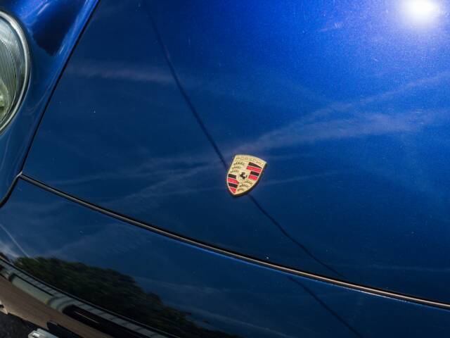 Porsche 911 Carrera 4