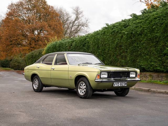 Bild 1/13 von Ford Cortina 2000GT (1974)