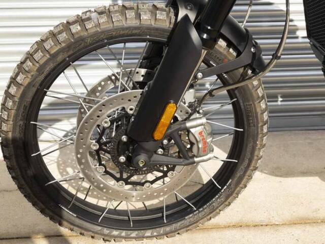 Triumph Scrambler 1200 Bond Edition