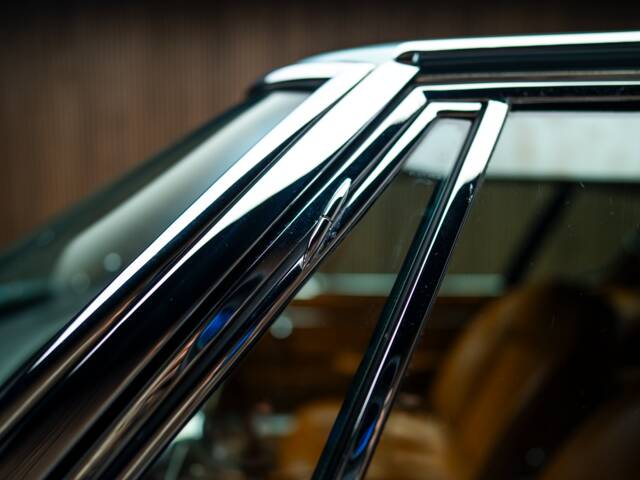 Maserati Mistral 3700