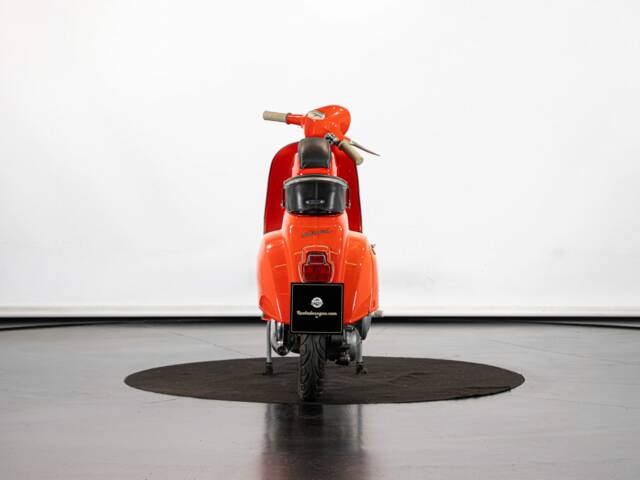 Piaggio Vespa 90