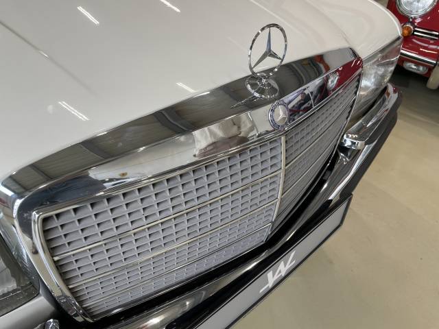Mercedes-Benz 280 S