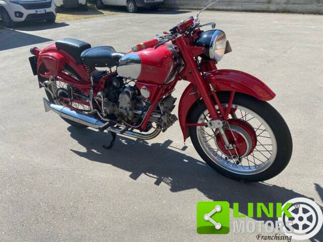 Imagen 1/8 de Moto Guzzi DUMMY (1955)