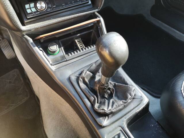 Lancia Thema 8.32
