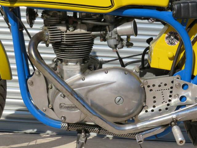 Norton Triton 650