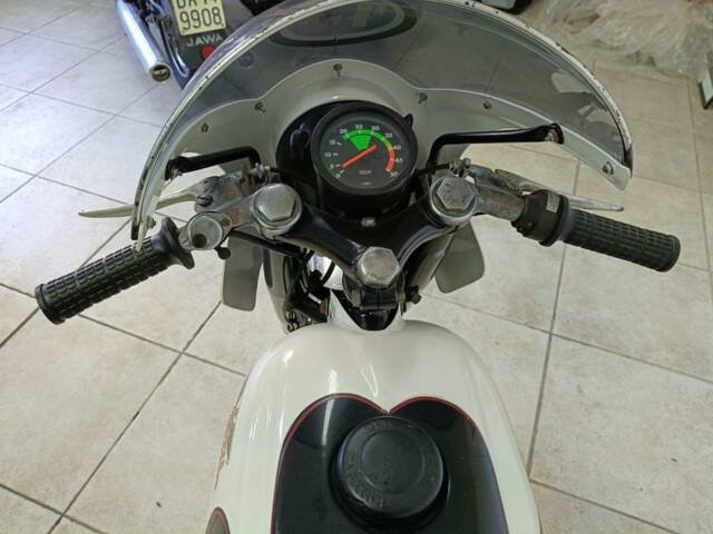 Moto Morini Corsaro 125