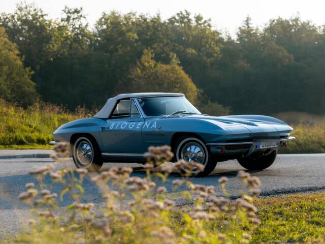 Chevrolet Corvette Sting Ray Convertible