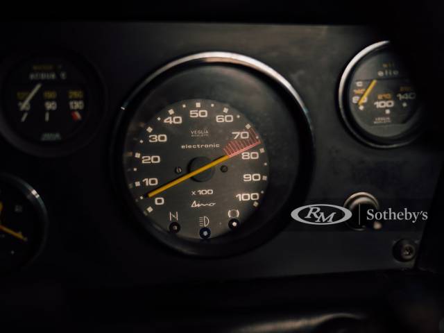 Ferrari Dino 208 GT4