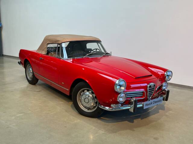 Immagine 1/38 di Alfa Romeo 2600 Spider (1964)