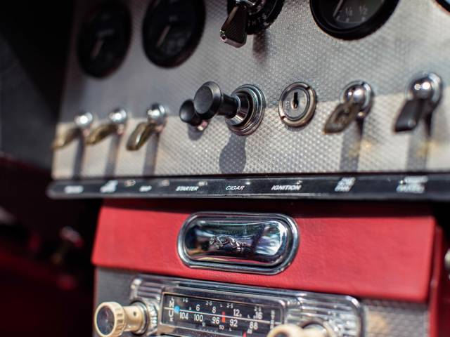 Jaguar E-Type 3.8