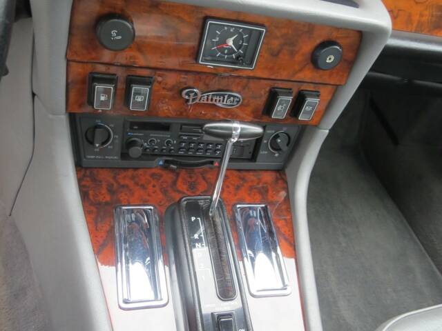 Daimler Double Six