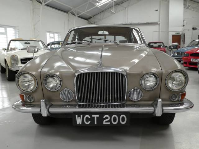 Jaguar Mk X 3.8